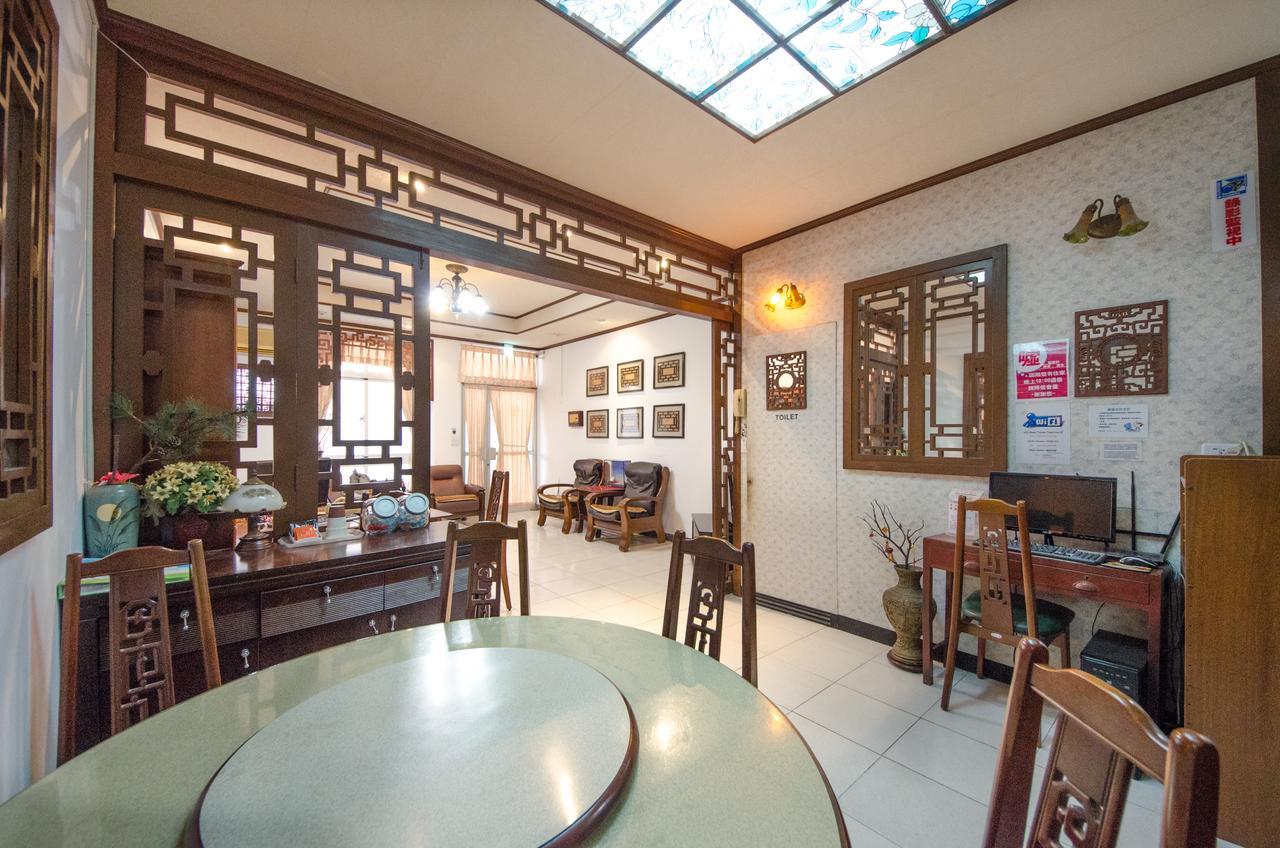 Tainan Travel Inn - Chenggong Univ. Kültér fotó